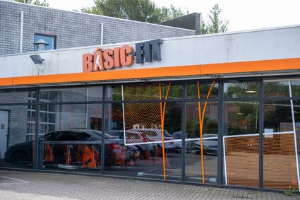 Basic-Fit Helmond Braakse Bosdijk 24/7