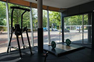 Free weight zone 2 De Werf Den Haag